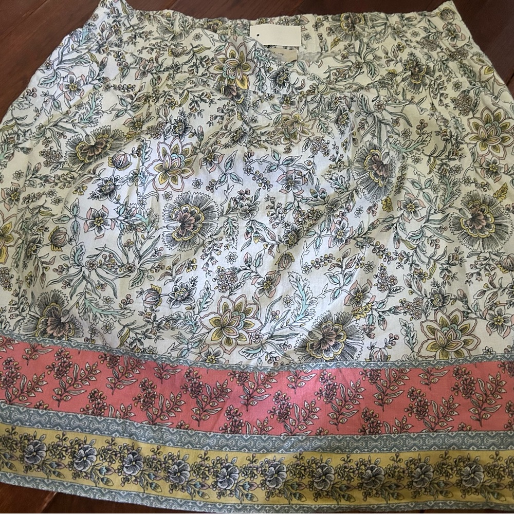 NWT Loft Skirt size Large